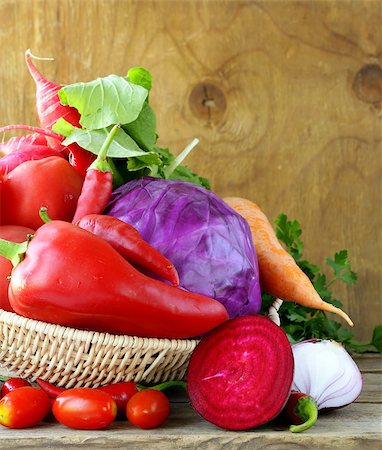 simsearch:400-06429494,k - assorted different red vegetable (tomato, pepper, chili, carrots, beets, cabbage, radishes) Stock Photo - Budget Royalty-Free & Subscription, Code: 400-07046119