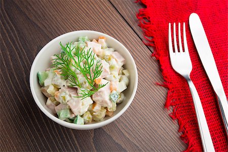 simsearch:640-02952163,k - Russian traditional salad on a wooden table Foto de stock - Royalty-Free Super Valor e Assinatura, Número: 400-07046347