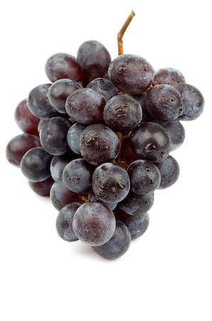 simsearch:400-06857433,k - Bunch of Ripe Dark Red Grape with Water Props isolated on white background Foto de stock - Super Valor sin royalties y Suscripción, Código: 400-07047072