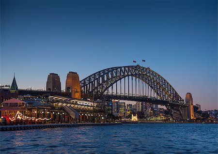 simsearch:400-07048261,k - sydney harbour bridge landmark in australia Fotografie stock - Microstock e Abbonamento, Codice: 400-07048261