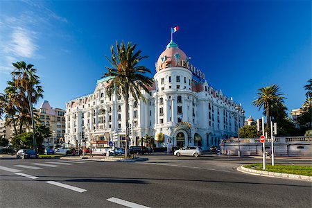 Luxury Hotel Negresco on English Promenade in Nice, French Riviera, France Foto de stock - Super Valor sin royalties y Suscripción, Código: 400-07040939