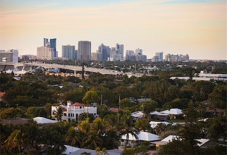 Fort Lauderdale Skyline with Traffic Bridge and City Detail Stock Photo - Budget Royalty-Free & Subscription, Code: 400-07042074