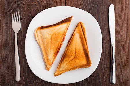 simsearch:400-07036577,k - Delicious grilled sandwich on a white plate Stock Photo - Budget Royalty-Free & Subscription, Code: 400-07042644