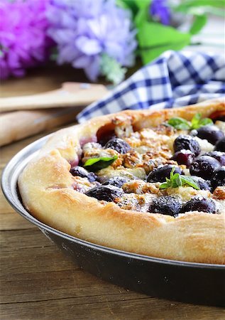 homemade pie  (galette) with grapes and blue cheese Stock Photo - Budget Royalty-Free & Subscription, Code: 400-07056210