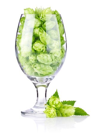 goblet with hop cones and leaves isolated on white background Stock Photo - Budget Royalty-Free & Subscription, Code: 400-07050858