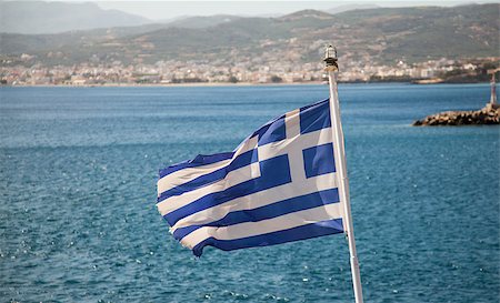 flagstaff - Wavy Greece flag on blue sea background Photographie de stock - Aubaine LD & Abonnement, Code: 400-07053821