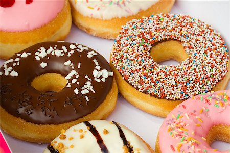 simsearch:400-04870223,k - set of  fresh  donuts in box close up Foto de stock - Royalty-Free Super Valor e Assinatura, Número: 400-07088920