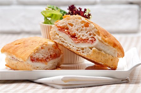 simsearch:400-06641159,k - Italian ciabatta panini sandwich with parma ham and tomato Foto de stock - Super Valor sin royalties y Suscripción, Código: 400-07089582