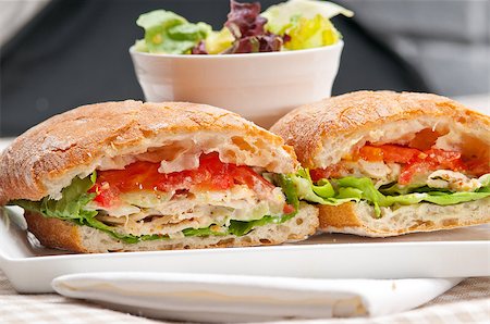 simsearch:400-06641159,k - italian ciabatta panini sandwich with chicken and tomato Foto de stock - Super Valor sin royalties y Suscripción, Código: 400-07089594