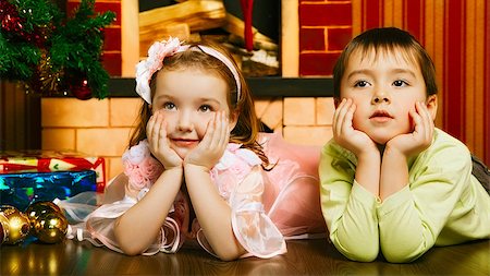 simsearch:400-07088886,k - two beautiful child lying near christmas tree Stock Photo - Budget Royalty-Free & Subscription, Code: 400-07094887