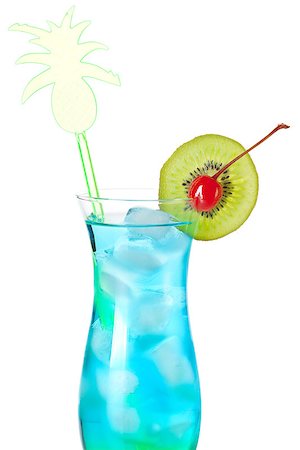 simsearch:400-06913325,k - Blue tropical alcohol cocktail with kiwi slice and maraschino isolated on white background Stockbilder - Microstock & Abonnement, Bildnummer: 400-07098135