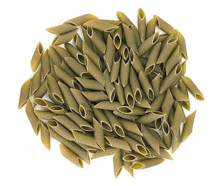 simsearch:400-06796271,k - Green colored penne pasta. Isolated on white background Stock Photo - Budget Royalty-Free & Subscription, Code: 400-07098585