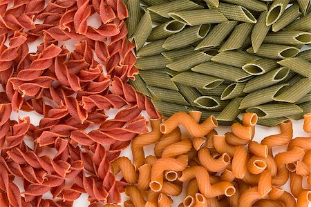 simsearch:400-06796271,k - Colored pasta food background Stock Photo - Budget Royalty-Free & Subscription, Code: 400-07098586