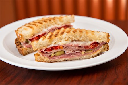 simsearch:400-07099478,k - An Italian deli classic ham salami and provolone sandwich on sourdough bread. Stock Photo - Budget Royalty-Free & Subscription, Code: 400-07099477