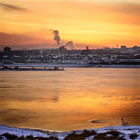 winter sunset over Angara at Irkutsk, Russia Stock Photo - Budget Royalty-Free & Subscription, Code: 400-07091066