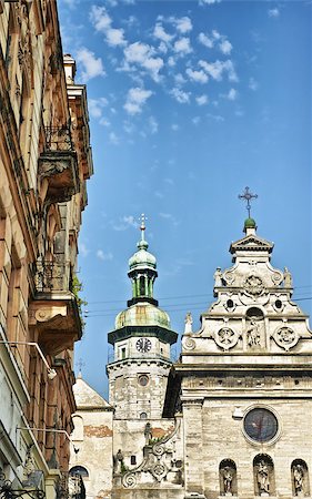 simsearch:400-04468325,k - Bernardine church in Lviv at summer, Ukraine Foto de stock - Super Valor sin royalties y Suscripción, Código: 400-07091069