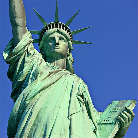famous american sculptures - Statue of Liberty in New York City. Stock Photo - Budget Royalty-Free & Subscription, Code: 400-07091487