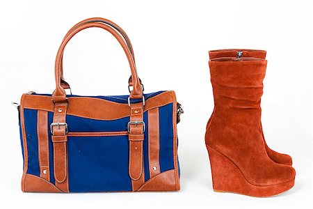 fashionable platform brown shoes with a denim handbag Foto de stock - Super Valor sin royalties y Suscripción, Código: 400-07091933