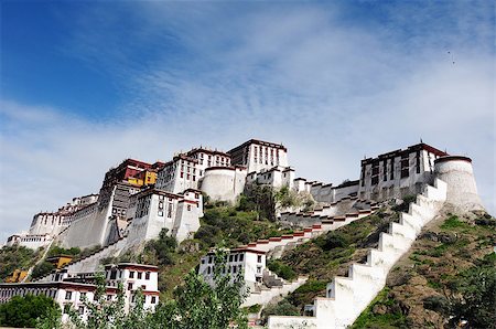 simsearch:400-07165260,k - Landmark of the famous Potala Palace in Lhasa,Tibet Foto de stock - Royalty-Free Super Valor e Assinatura, Número: 400-07092530