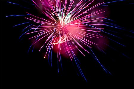 simsearch:400-07093371,k - Fireworks on the dark sky during the night of the feast. Fotografie stock - Microstock e Abbonamento, Codice: 400-07093767