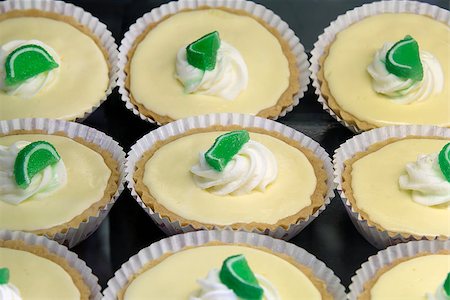 Key Lime Pie Lemon Curd Tarts at Bakery Shop Closeup Stock Photo - Budget Royalty-Free & Subscription, Code: 400-07093984