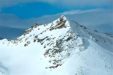 simsearch:400-06748366,k - Morning winter mountain landscape. Ski resort Molltaler Gletscher, Carinthia, Austria. Stock Photo - Budget Royalty-Free & Subscription, Code: 400-07101004