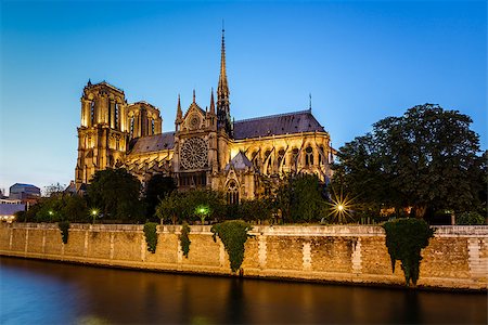 simsearch:400-08037885,k - Notre Dame de Paris Cathedral and Seine River in the Evening, Paris, France Stockbilder - Microstock & Abonnement, Bildnummer: 400-07114386
