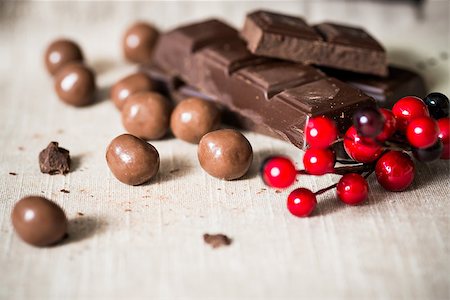Closeup chocolate on brown napkin Stock Photo - Budget Royalty-Free & Subscription, Code: 400-07111402