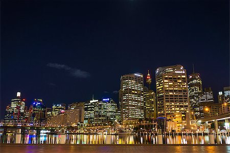 simsearch:400-07048261,k - darling harbour skyline in sydney australia Fotografie stock - Microstock e Abbonamento, Codice: 400-07111802