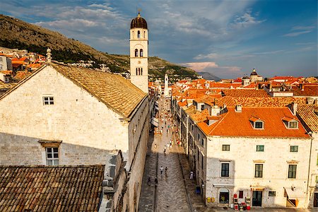 dubrovnik cathedral - Panoramic View of Dubrovnik from the City Walls, Croatia Photographie de stock - Aubaine LD & Abonnement, Code: 400-07111924