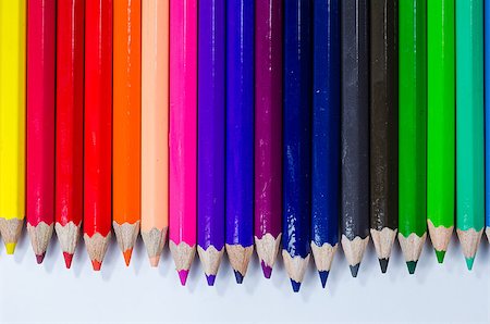 simsearch:400-07485953,k - Color pencils crayon for kid education or artist Stockbilder - Microstock & Abonnement, Bildnummer: 400-07113157