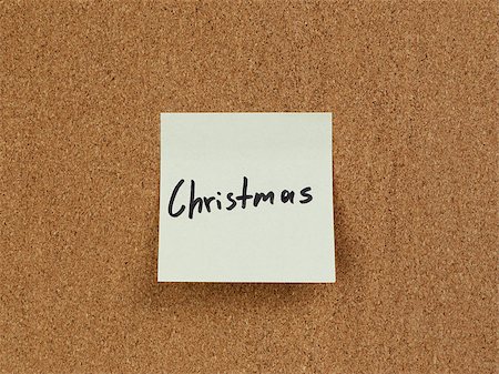 simsearch:400-05910146,k - christmas reminder note on cork board, handwritten Photographie de stock - Aubaine LD & Abonnement, Code: 400-07113414