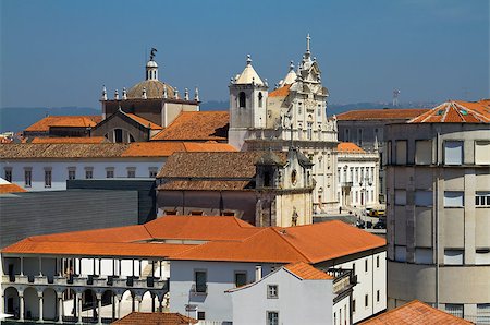 simsearch:400-08073699,k - A view of Coimbra's University Hill Foto de stock - Super Valor sin royalties y Suscripción, Código: 400-07113967