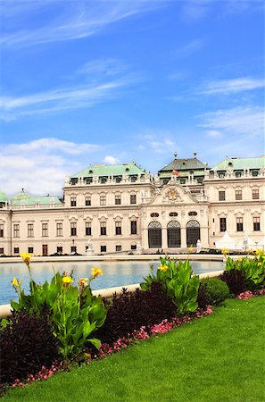 simsearch:400-07307815,k - Belvedere palace, Vienna. Summer day Stock Photo - Budget Royalty-Free & Subscription, Code: 400-07125327