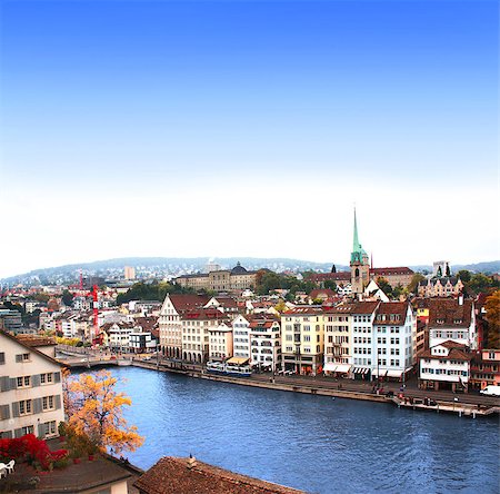 View of the embankment and Limmat river in Zurich, Switzerland Foto de stock - Royalty-Free Super Valor e Assinatura, Número: 400-07125701