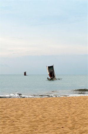 simsearch:400-06695001,k - The landscape with fishing boats, Sri Lanka Foto de stock - Super Valor sin royalties y Suscripción, Código: 400-07165189