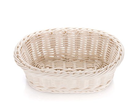 simsearch:400-05194830,k - Empty food basket. Isolated on white background Stockbilder - Microstock & Abonnement, Bildnummer: 400-07165508