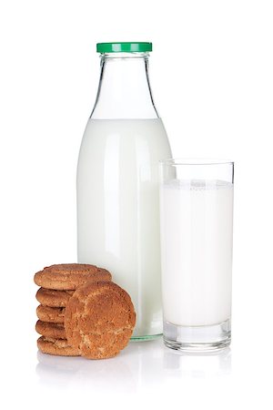 simsearch:859-03038174,k - Glass, bottle of milk and cookies. Isolated on white background Stock Photo - Budget Royalty-Free & Subscription, Code: 400-07166617