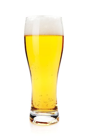 simsearch:400-04644670,k - Lager beer glass. Isolated on white background Fotografie stock - Microstock e Abbonamento, Codice: 400-07166655