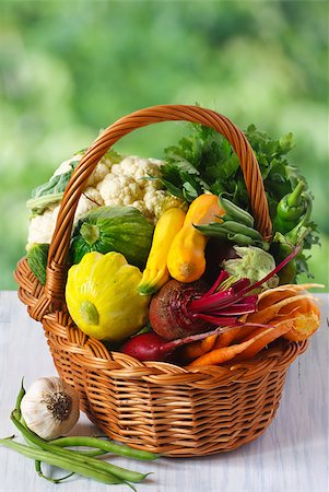 simsearch:400-06429494,k - Fresh ripe vegetables in a basket. Stock Photo - Budget Royalty-Free & Subscription, Code: 400-07167323
