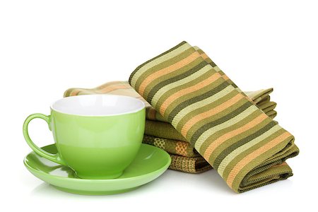 simsearch:689-03128420,k - Coffee cup and kitchen towels. Isolated on white background Fotografie stock - Microstock e Abbonamento, Codice: 400-07167416