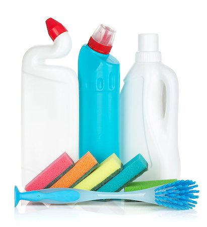 simsearch:6113-06626648,k - Plastic bottles of cleaning products, sponges and brush. Isolated on white background Stockbilder - Microstock & Abonnement, Bildnummer: 400-07167517