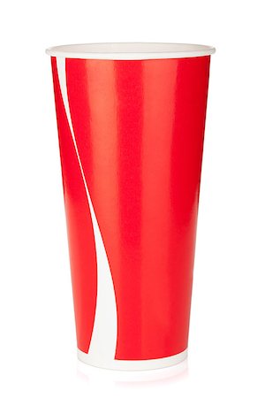 simsearch:400-06072755,k - Red disposable cup. Isolated on white background Foto de stock - Super Valor sin royalties y Suscripción, Código: 400-07168578