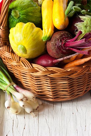 simsearch:400-06700975,k - Fresh ripe vegetables in a basket. Stock Photo - Budget Royalty-Free & Subscription, Code: 400-07175519