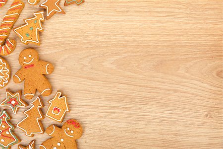 simsearch:400-05736949,k - Homemade various christmas gingerbread cookies on wooden background with copy space Foto de stock - Super Valor sin royalties y Suscripción, Código: 400-07179636