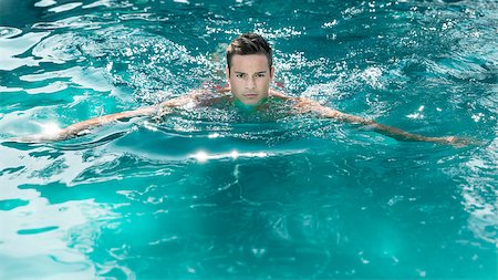 spa water background pictures - An image of a handsome young man swimming in a pool Foto de stock - Super Valor sin royalties y Suscripción, Código: 400-07170665