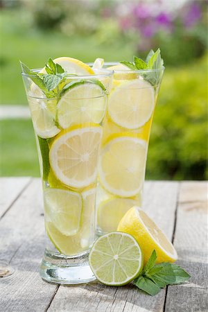 simsearch:649-07119030,k - Homemade lemonade with fresh citruses Stock Photo - Budget Royalty-Free & Subscription, Code: 400-07172602