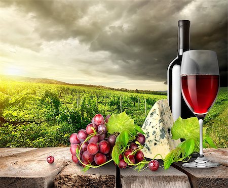 simsearch:649-06829892,k - Green vineyard in mountains and wine on a table Stock Photo - Budget Royalty-Free & Subscription, Code: 400-07173426