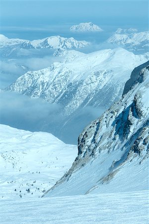 Winter hazy veiw from Dachstein mountain massif top  (Austria). Foto de stock - Super Valor sin royalties y Suscripción, Código: 400-07208162