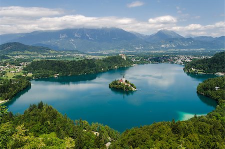 Bled Lake with island, Slovenia Photographie de stock - Aubaine LD & Abonnement, Code: 400-07209181